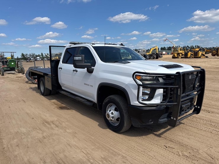 2020-chevrolet-silverado-3500-image-6