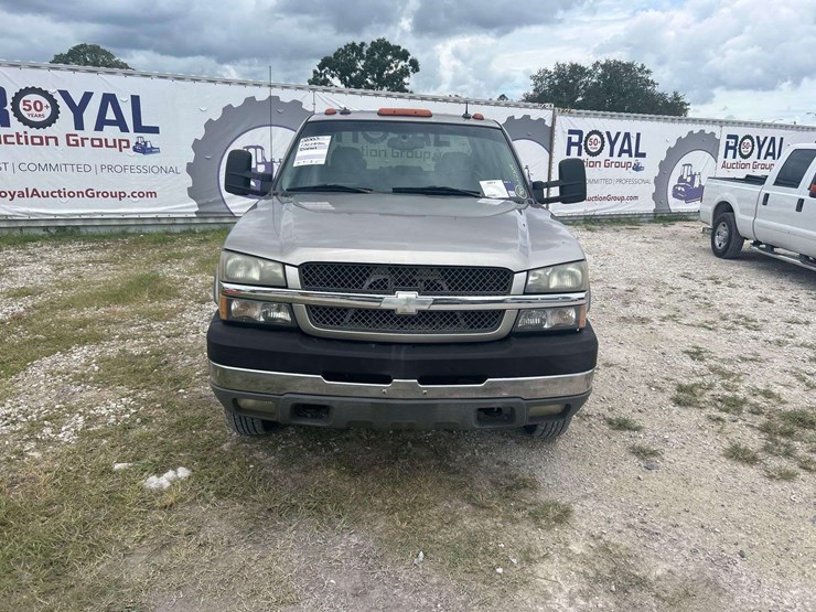 2003-chevrolet-silverado-3500-image-20