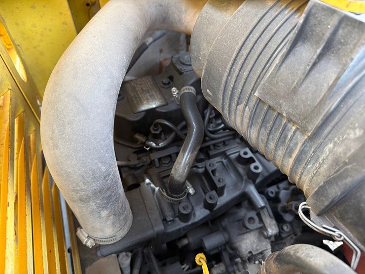 yanmar-c30rus-2b-image-12