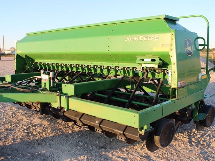 john-deere-1590-image-13