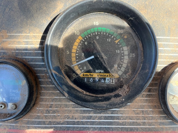 1989-ford-846-image-30