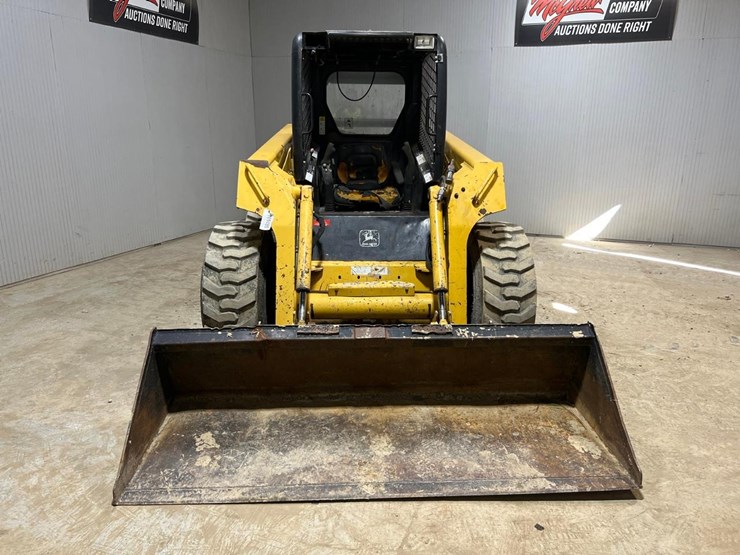 john-deere-270-image-8