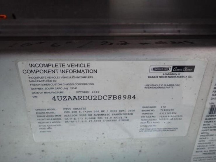 2013-freightliner-mt55-image-25