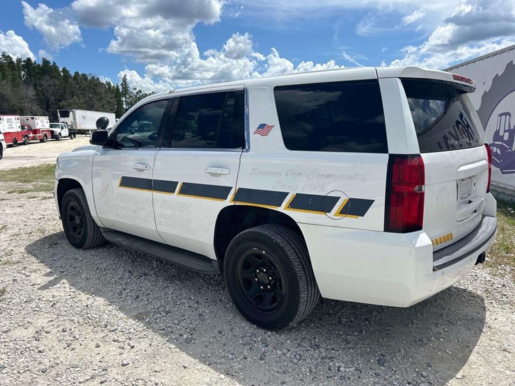 2016-chevrolet-tahoe-image-4
