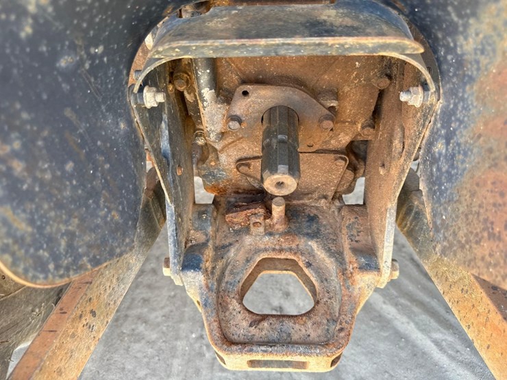 john-deere-4320-image-14