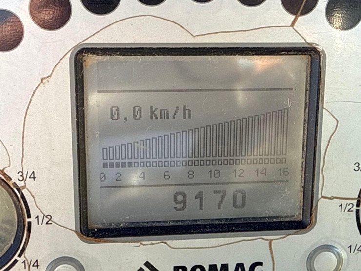 2017-bomag-bw211-image-20