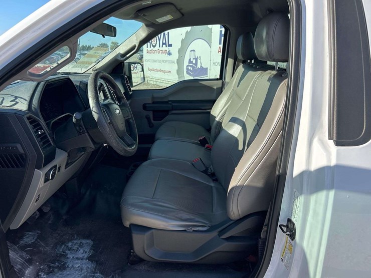 2016-ford-f150-image-12