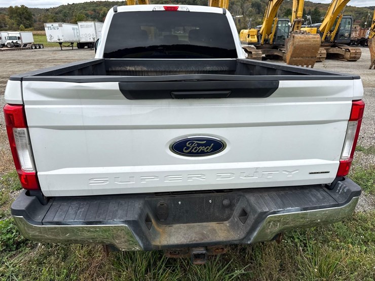 2019-ford-f350-xl-image-5