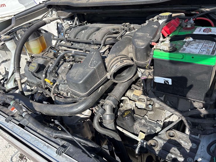 2018-ford-explorer-image-9