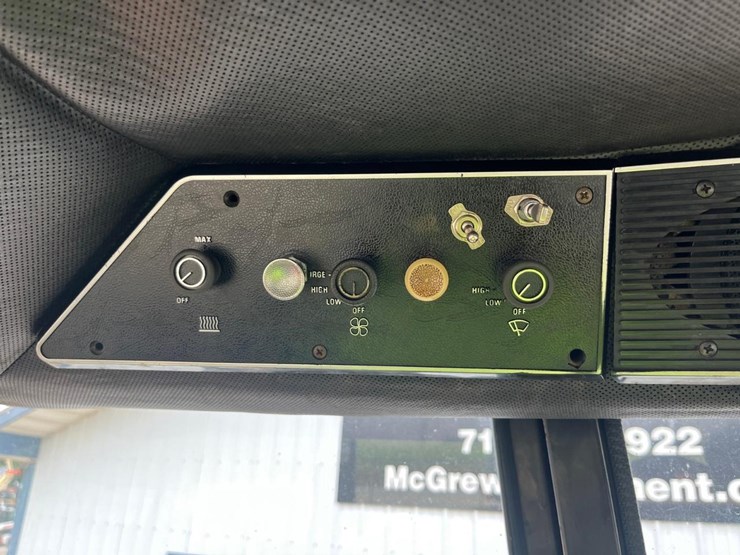 international-186-image-39