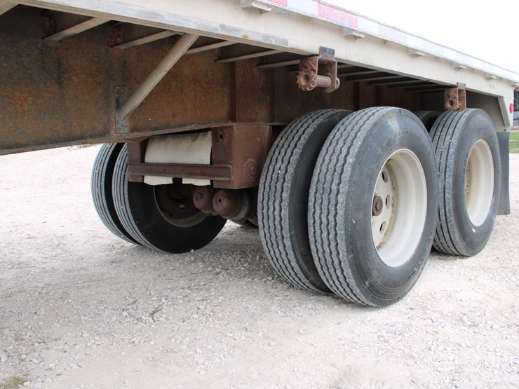 1994-featherlite-1010-image-12