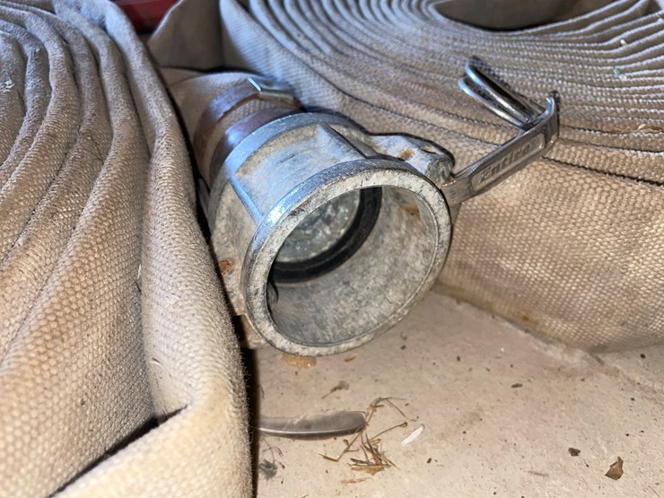 #1061-•-(2)-discharge-hoses-image-5