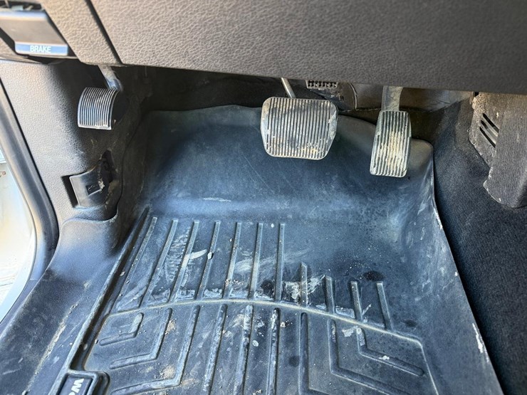 2014-ford-f150-image-25