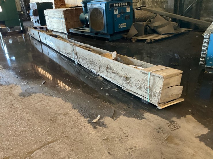 #188-•-curtain-and-rods-image-4