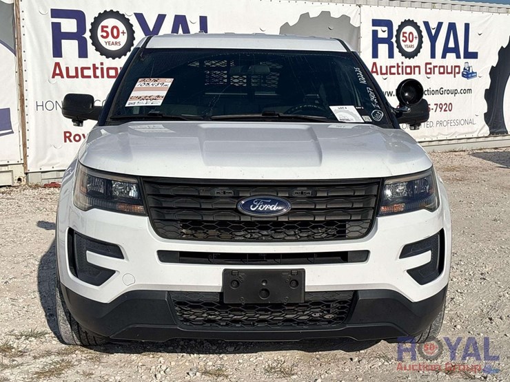 2018-ford-explorer-image-28