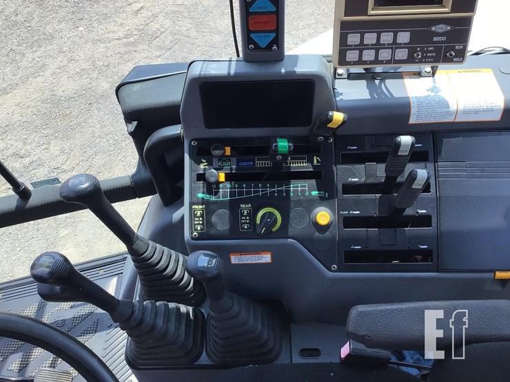 1992-white-6105-image-16