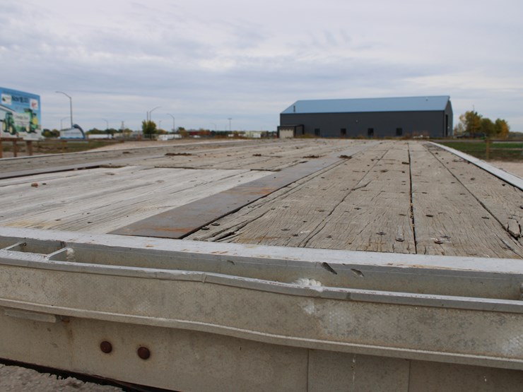 1994-featherlite-1010-image-8