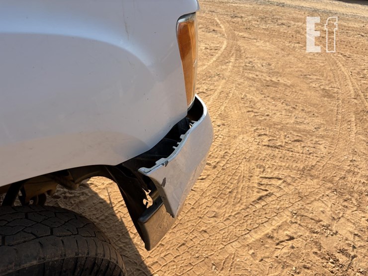 2013-gmc-sierra-3500-image-6