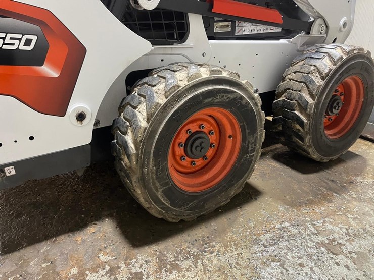 2023-bobcat-s650-image-15