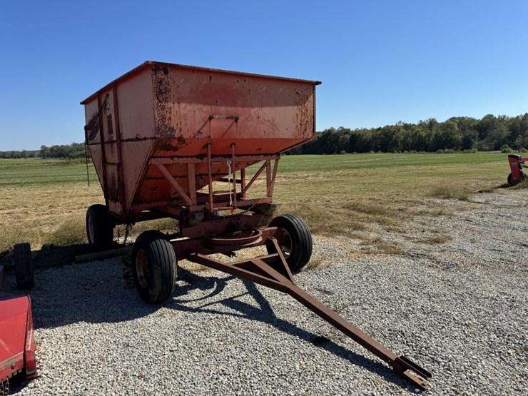 #12472-•-5th-wheel-grain-cart-gravity-wagon-image-3