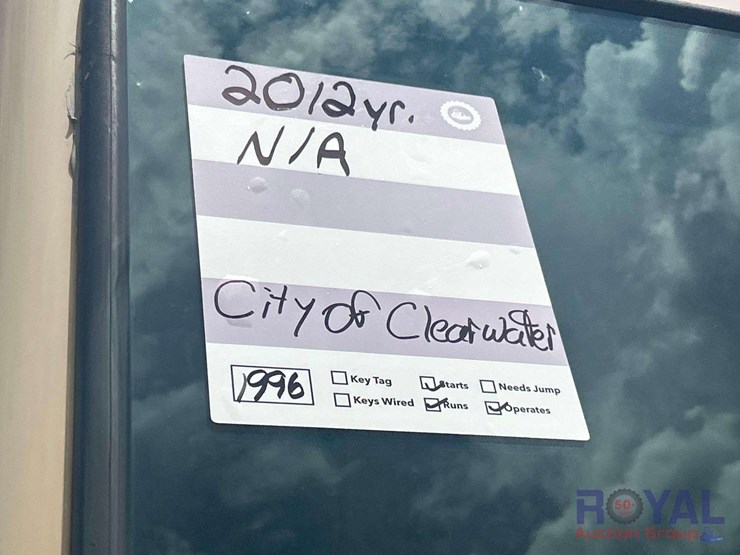 2012-crane-carrier-low-entry-t/a-rear-loader-garbage-truck-image-31