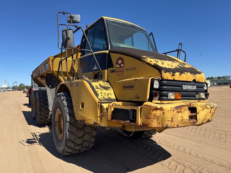 2007-caterpillar-725-image-6