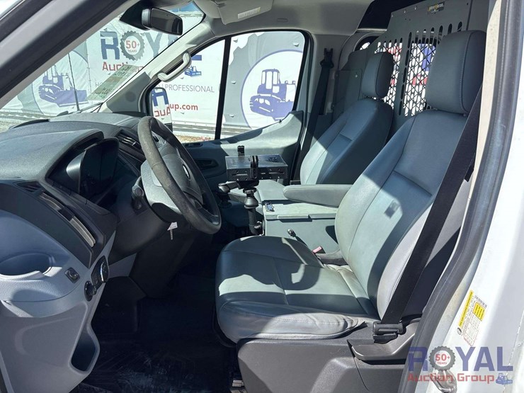 2018-ford-transit-image-23