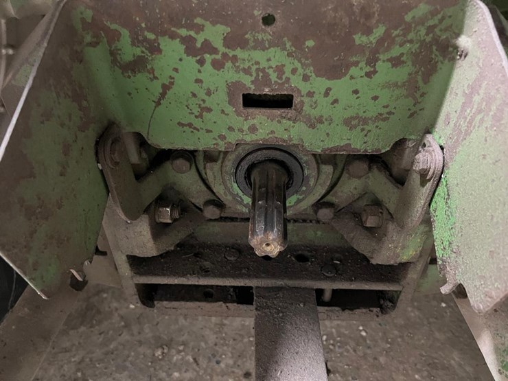 john-deere-4240-image-16