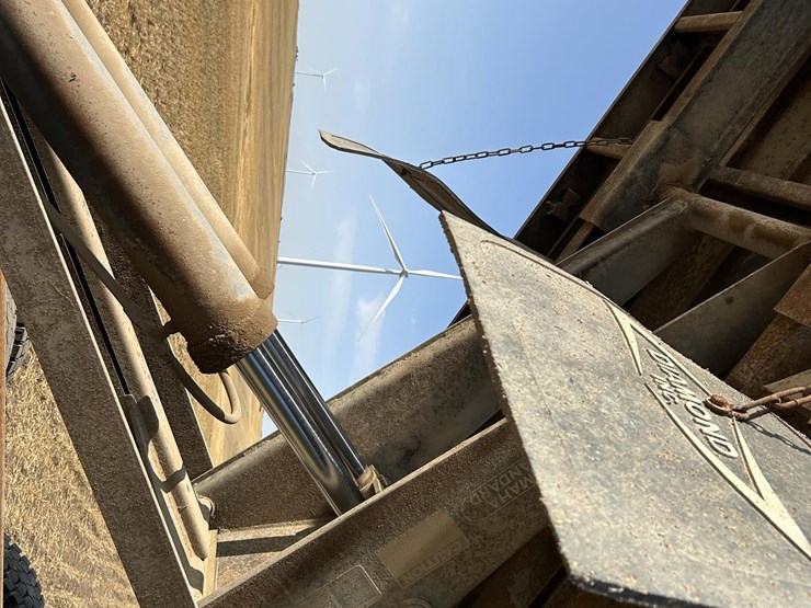 1982-international-s1700-image-26