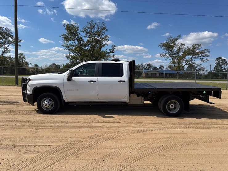 2020-chevrolet-silverado-3500-image-1
