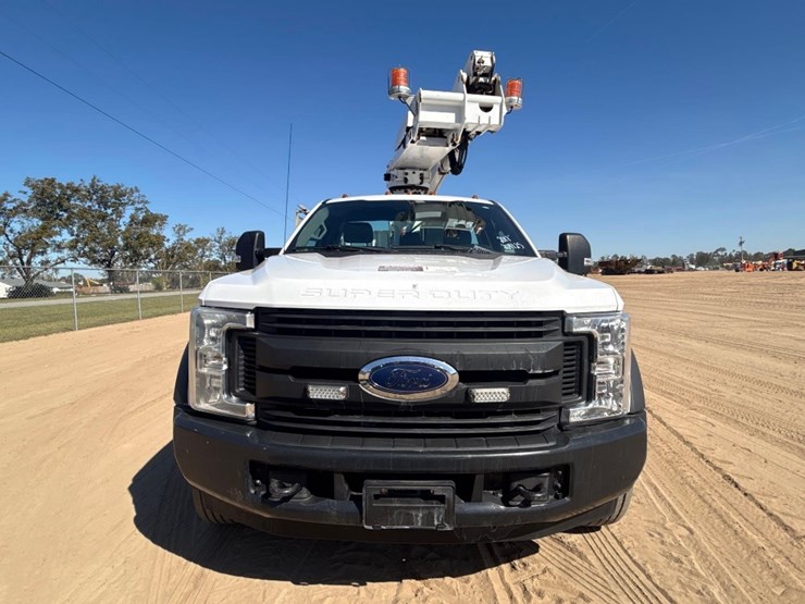 2017-ford-f450-xl-image-3