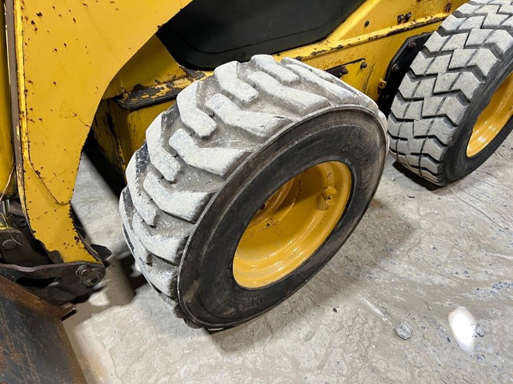 komatsu-sk1020-image-12