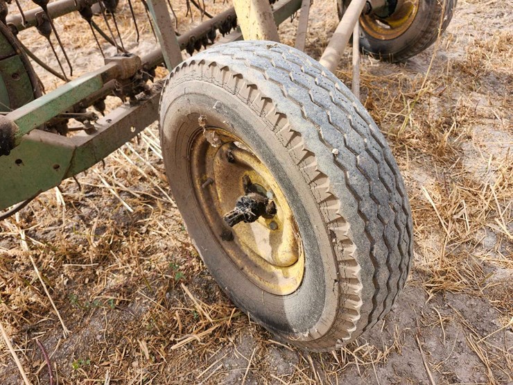 john-deere-640-image-8