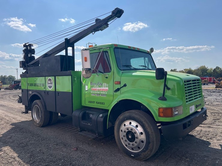 2001-international-4700-image-6