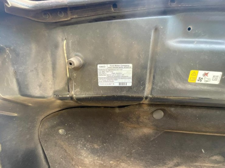 2017-ford-f150-xl-image-28