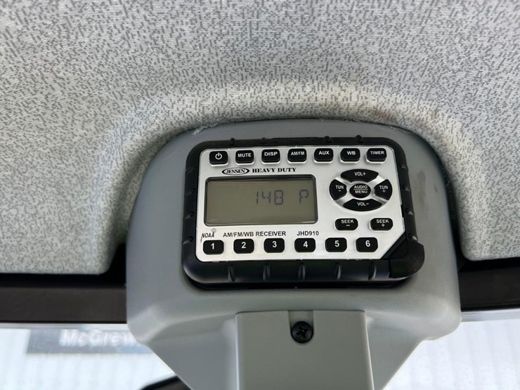 2017-new-holland-t4.75-image-35