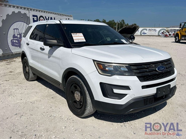 2018-ford-explorer-image-2