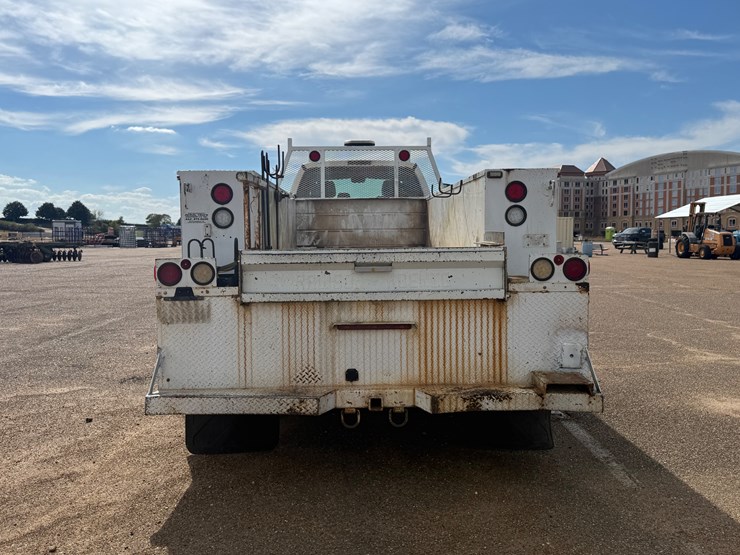 2015-ford-f650-image-5