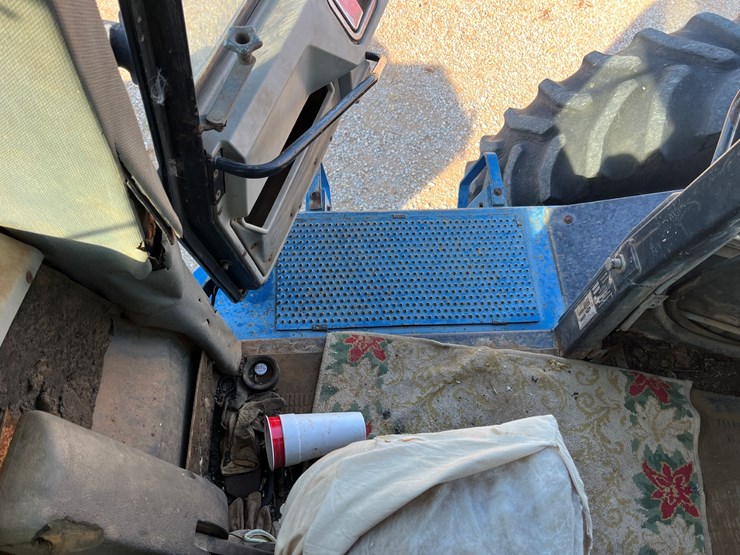 1989-ford-846-image-28