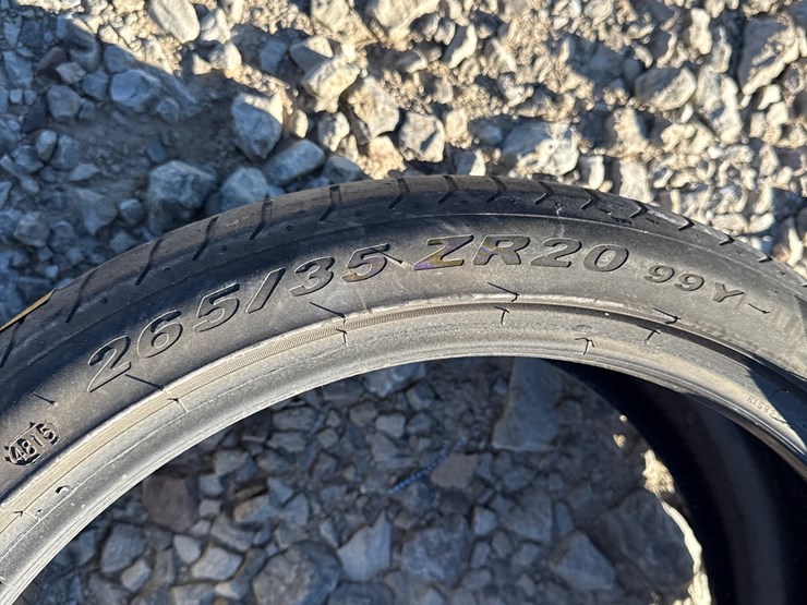 #27578-•-(1)-p-zero-265/35r20-tire-inv#-27578-image-7