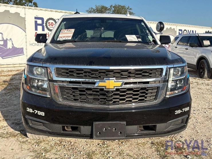 2018-chevrolet-tahoe-image-27