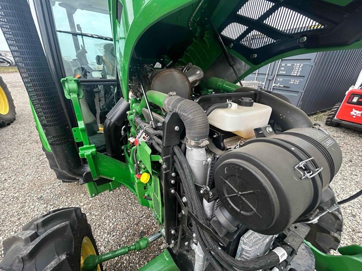 2021-john-deere-5075e-image-14