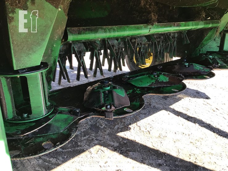 2023-john-deere-s300-image-11