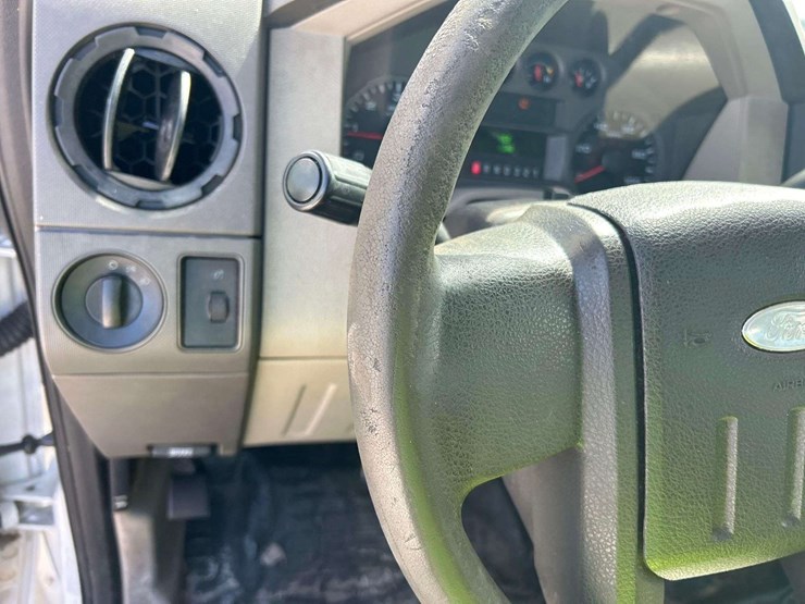 2008-ford-f350-image-14