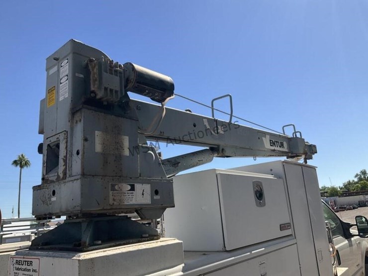 2005-ford-f550-image-14