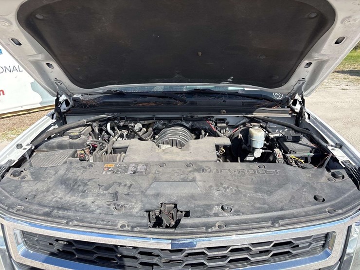 2016-chevrolet-tahoe-image-7