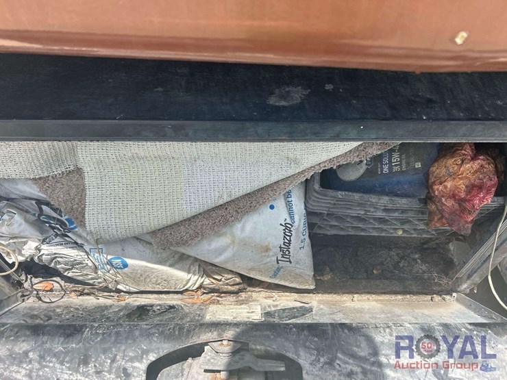 2012-crane-carrier-low-entry-t/a-rear-loader-garbage-truck-image-12