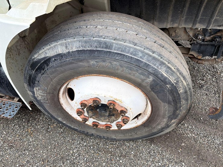 international-durastar-4300-image-12