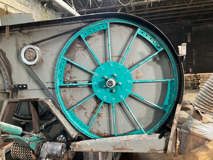 #130-•-wood-mizer-pallet-lumber-resaw-image-74