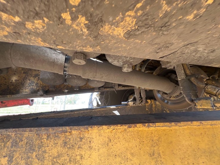 2019-caterpillar-740-gc-image-15